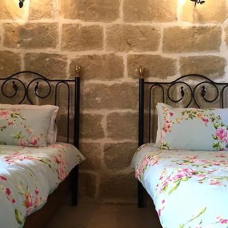 Ellie Boo Couette-café 4*