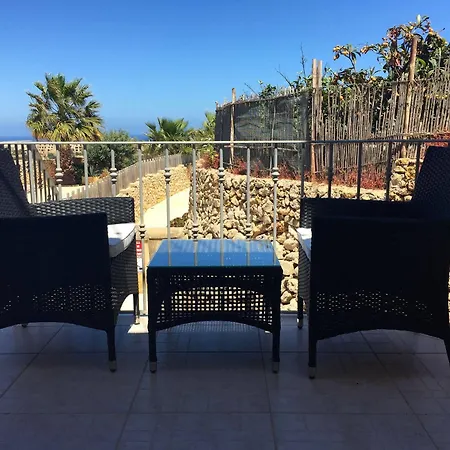 Ellie Boo Couette-café