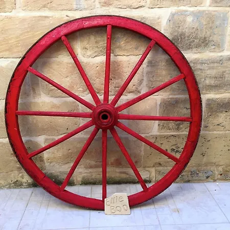 Ellie Boo Couette-café