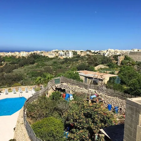 Panzió Ellie Boo 4*