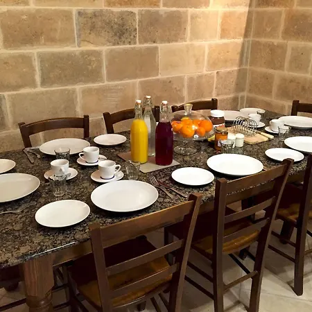 Ellie Boo Panzió Victoria