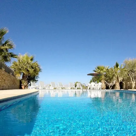 Ellie Boo Panzió Victoria