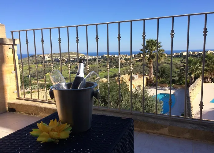 Ellie Boo 4* Victoria